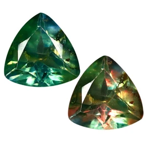 0.23 ct Fantastic Trillion (4 x 4 mm) (Un-Heated) Color Change Alexandrite - Picture 1 of 3