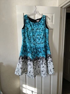 DRESSBARN SLEEVELESS FLORAL PRINT POLYESTER FIT N FLARE DRESS-Size 16 - Picture 1 of 4