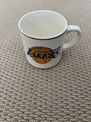 Taza de café Los Angeles Lakers Campeones del Mundo de la NBA 1984-5 nueva Foto 1 de 2