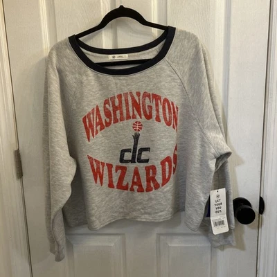 NWT NBA Washington Wizards Women Cropped Sweatshirt, Size Large $70 - Image 1 of 4