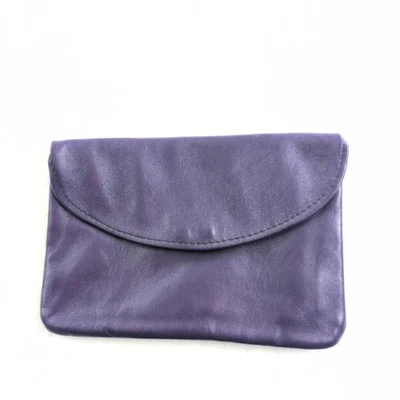 Cartera sin asas de cuero genuino hecha en Italia ciruela minimalismo juguetón  Foto 1 de 4