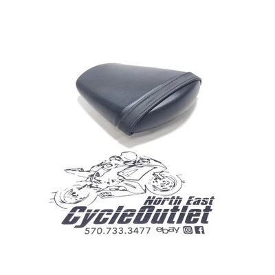 2022 11-25 SUZUKI GSXR600 GSXR750 OEM REAR BACK PASSENGER TANDEM SEAT PAD SADDLE - Image 1 of 4