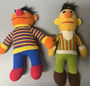Vintage Hasbro Softies Bert And Ernie Sesame Street Ernie 8" Stuffed Plush - Picture 1 of 2