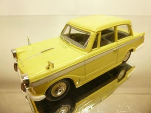 VANGUARDS TRIUMPH HERALD - YELLOW 1:43 - VERY GOOD CONDITION - 51 - Bild 1 von 7