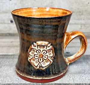 YORK ROSE KERAMIK ENGLAND BECHER HANDGEWORFEN BECHER BRAUN/HELLBRAUN GLASUR 10 UNZEN - Bild 1 von 11