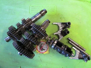 Yamaha XZ 550 RJ Vision XZ550RJ 1982 transmisión completa de 5 velocidades - Imagen 1 de 1