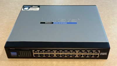 Conmutador Ethernet Linksys Cisco SR224 24 puertos 10/100 - Cable de alimentación incluido Foto 1 de 4