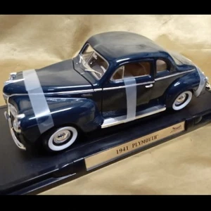 Road Legend 1 18 1941 PLYMOUTH (Blue) - Picture 1 of 7