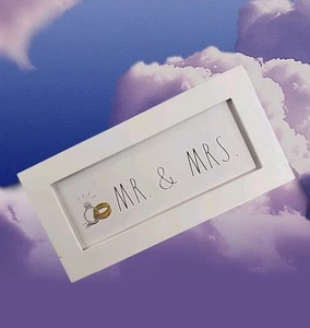 Rae Dunn MR. & MRS. Verheiratet Holz freistehendes Schild Kunst Hochzeit Wohndeko Stil - Bild 1 von 11