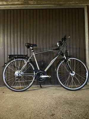 28"Zoll KTM-AVENTO. Trekking Bike.24-Gang.RH:56cm(MAGURA-Bremse). - Bild 1 von 4