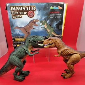 Dinosaurs Roaring Sounds Light Up Eyes Electric Model Battery Operated - Picture 1 of 8