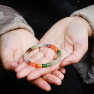Hetian Jade Armband Natur 新疆 Hetian Jade bunte Farben - Bild 1 von 14