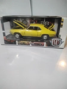 Castline '69 Chevrolet Camaro Z/28/Jada Fast & Furious Dom's Dodge Charger 1/24 - Picture 1 of 10