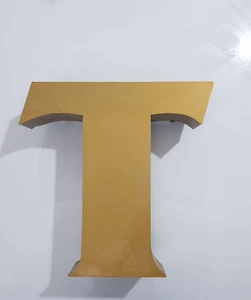 INSEGNA LATTA LETTERA T - MISURE 33,5 X 33,5 CIRCA VINTAGE - Foto 1 di 6