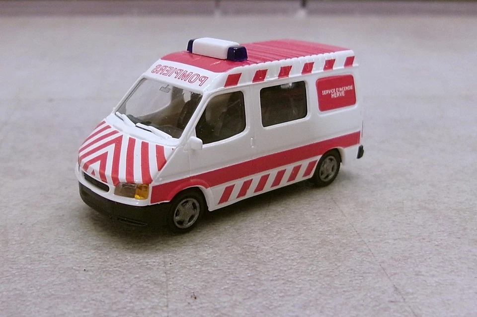 Ford Transit Pompiers - Rietze 1:87 - Immagine 1 di 1