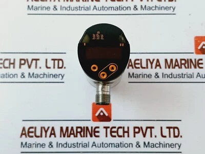 IFM Electronic PN7094 Pressure Sensor With Display IP67 18-30VDC - Image 1 of 4