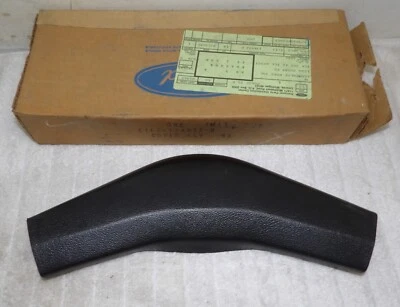 1981-1983 Ford Escort Lynx 83 Fairmont NOS STEERING WHEEL HORN SWITCH TRIM COVER - Image 1 of 3