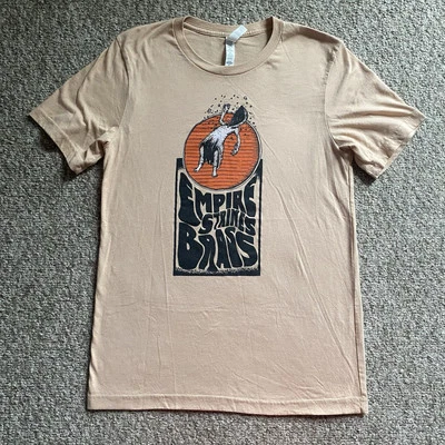 Camiseta Empire Stikes de latón para hombre mediana M bronceada manga corta banda de gira RARA Foto 1 de 4