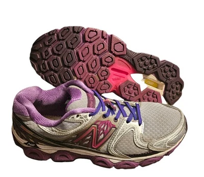 New Balance 1340v2 [W1340SP2] Plateado/Púrpura Mujer 10 Zapatos para Correr Atheleisure  Foto 1 de 4