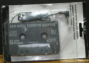Adattatore universale per cassette audio stereo auto - nuovo su scheda - Greenbrier - Foto 1 di 2