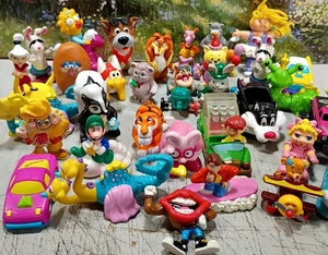 Vintage Lot of Restaurant Fast Food Happy Meal Toys & More #8 - Picture 1 of 7