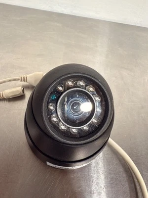 Lorex LNE3322C - 1080p HD PoE IP Cámara de Seguridad Domo (Serie LNE3322) Foto 1 de 4