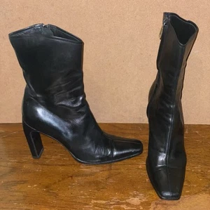 Gucci 1042 Size 8B Black Leather Zip Side Heeled Bootie Women’s Boots Made Italy - Picture 1 of 24