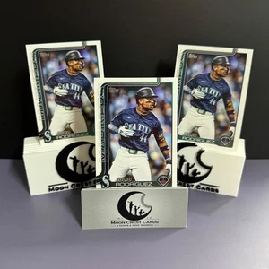 Julio Rodriguez (x3) -- 2025 Topps Serie 1 | #266 | Seattle Mariners ⚾️ - Foto 1 di 2