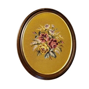 Vintage Floral Needlepoint Art Distressed Oval Wooden Frame 23.5" X 19.5" X 1.5" - Picture 1 of 14