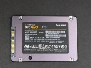 Samsung 2.5" 870 QVO 8TB SATA 6 Gbps SSD MZ-77Q8TO ^*Open Box*^ - Afbeelding 1 van 3