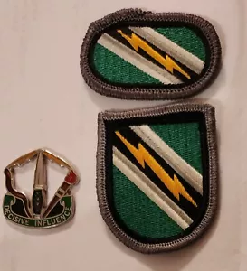 ARMY, FLASH, OVAL, CREST SET, 8TH PSYOP BATTALION - Picture 1 of 1
