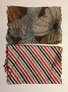 Set di 2 sciarpe rettangolari con bordo smerlato vintage anni 60 - Foto 1 di 3
