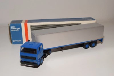 Camión LION CAR DAF 2800 con remolque azul plata gris excelente. EN CAJA - Imagen 1 de 4