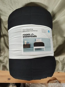 Room Essentials Faux Shearling Microfiber Comforter Black Twin/ Twin XL NEW - Picture 1 of 2