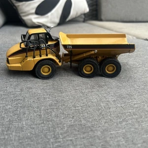 #4014 NORSCOTT/CAT 1:50 "725D ARTICULATED TRUCK/LORRY" BOX CONSTRUCTION - Picture 1 of 12