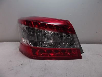 Luz trasera izquierda del conductor nv50519 Nissan Sentra 2013 2014 2015 OEM  Foto 1 de 4