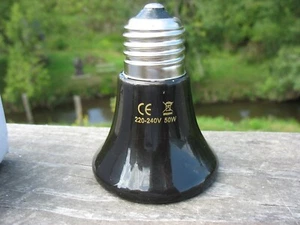 Infrared Reptile Heat Emitter Heater Lamp Bulbs for Pet Brooder Coop Show - Picture 1 of 3