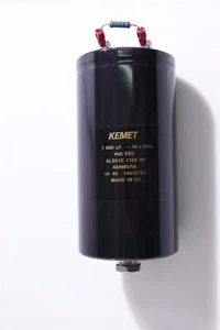 Condensador de tornillo electrolítico Kemet 7500uF 450V - Imagen 1 de 3