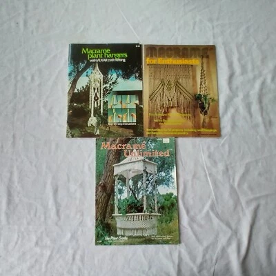 Vintage Macrame Craft Project Booklets Plant Hangers Vexar  - Image 1 of 4