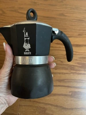 Cafeteira de espresso Bialetti Dama feita na Itália - Imagem 1 de 4