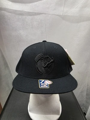 NUEVO CON ETIQUETAS Cincinnati Reds American Needle Blackout Sombrero Ajustado 7 3/4 MLB Foto 1 de 4