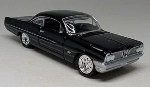 Johnny Lightning Jet Black '61 Pontiac Catalina Loose Diecast 1:64 197 R2 - Picture 1 of 6