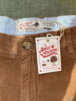 NUEVO Pantalones Kiel James Patrick Cómodos Cordones de Fogata Bordados Pana Manzana Foto 1 de 4