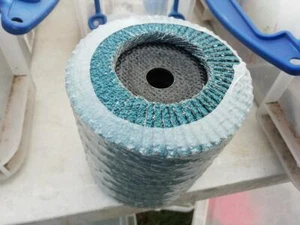 Flap discs 100 x 100 x 16mm Zirc 60grit metal grinding sanding removal welds - Bild 1 von 1