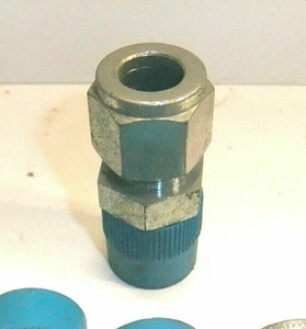 1/2" Tube x 1/2" MNPT Carbon Steel Male Connector Fitting Swagelok S-810-1-8 - Picture 1 of 1