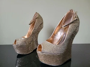NEW Shi Womens Platform Wedged Heels 7" Heels Shiny Champagne Dancer Shoes 8.5M - Picture 1 of 5