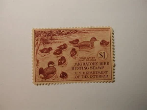 U.S. Stamp Scott #RW9 US Department of Agriculture Migratory Bird Hunting - Picture 1 of 2