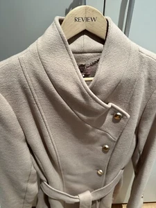 Review Coat Stone / Beige Size 18 BNWOT New Without Tags - Picture 1 of 5