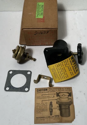 Válvula de soplado de presión de cierre automático McDonnell & Miller No. 14 - Nuevo sin usar Foto 1 de 4