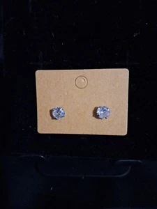 Titanium Stud Earings Double Headed 5mm/3mm - Picture 1 of 2